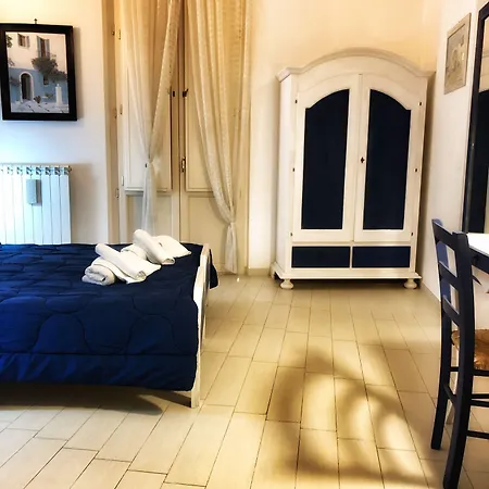 Bed and Breakfast Palazzo Salia Λέτσε